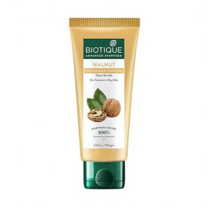 Biotique Walnut Exfoliating & Polishing Face Scrub